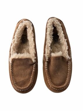 UGG Women's Ansley Classic Casual Comfortable Moccasin Slippers Size U.S 6 EU 37